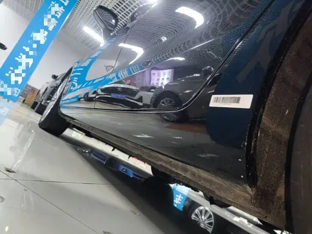 Hongqi H5 — Фото автомобиля 21