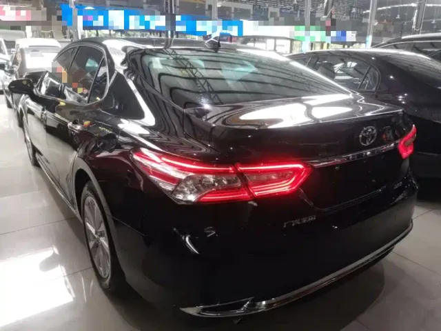 Toyota Camry — Фото автомобиля 4