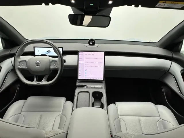 Nio ET5 Touring — Фото автомобиля 10