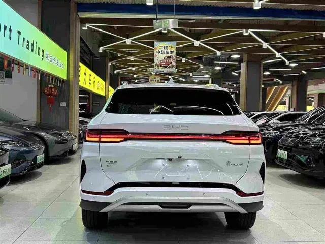 BYD Song PLUS — Фото автомобиля 13
