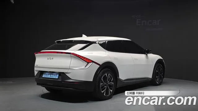 Kia EV6 — Фото автомобиля 2