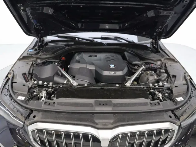 BMW 5 Series — Фото автомобиля 20