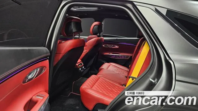 Genesis GV70 2.5T Бензин 2WD — Фото автомобиля 11