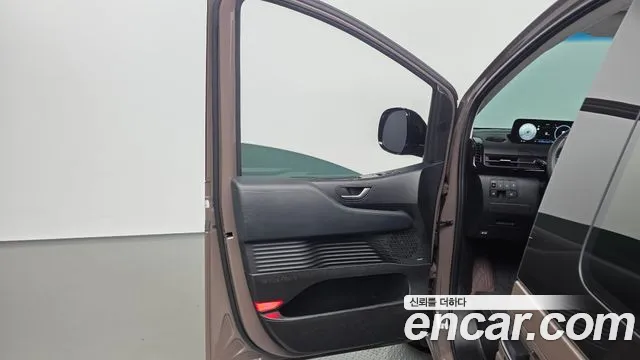 Hyundai Staria — Фото автомобиля 13