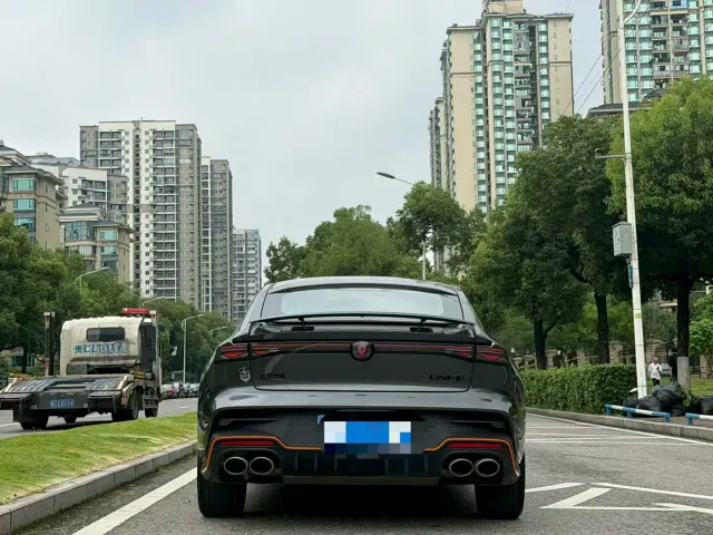 Changan UNI-V — Фото автомобиля 8