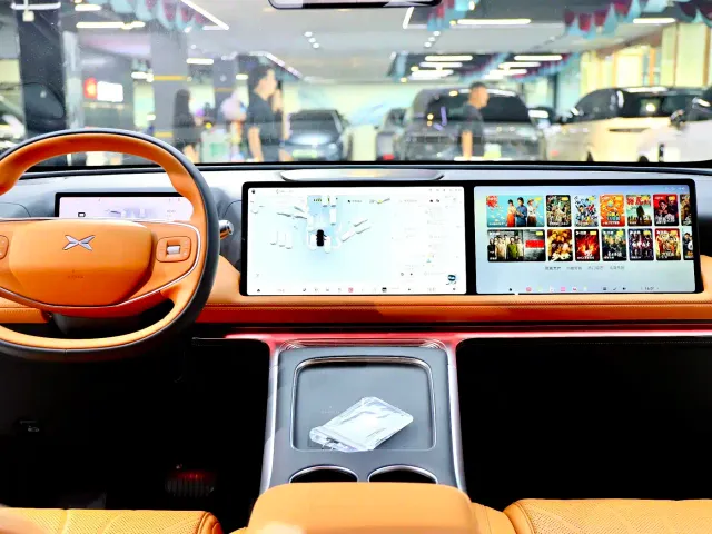 Xpeng G9 — Фото автомобиля 15
