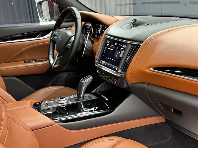 Maserati Levante — Фото автомобиля 29