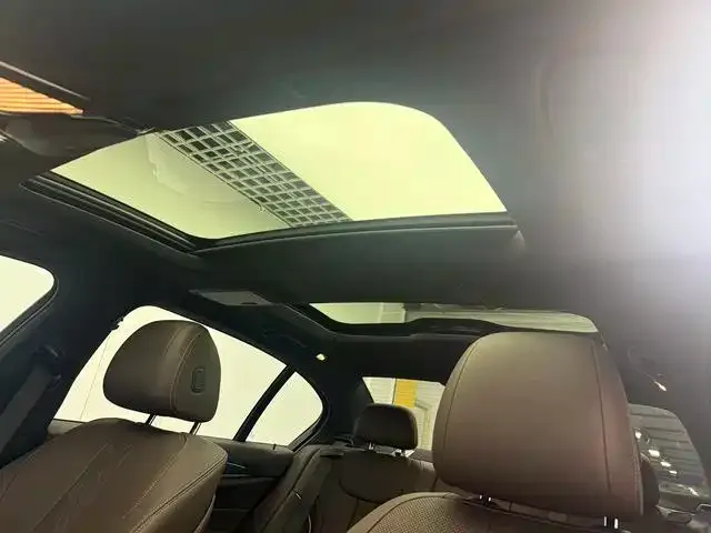 BMW 5 Series — Фото автомобиля 13