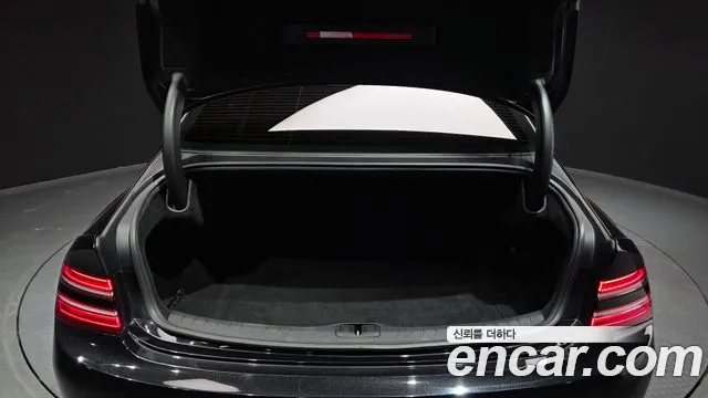 Genesis G80 Бензин 2.5 турбо AWD — Фото автомобиля 23