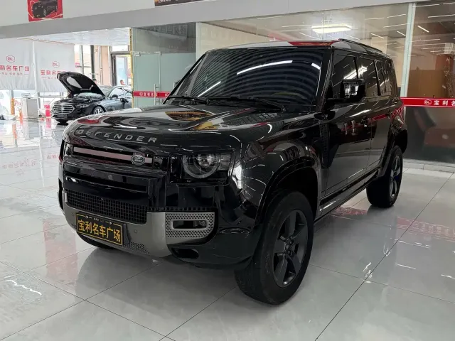 Land Rover Defender — Фото автомобиля 3