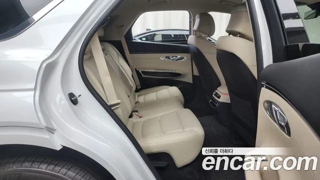 Genesis GV70 2.5T Бензин AWD — Фото автомобиля 12