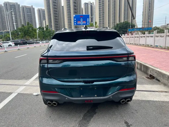Forthing T5 Evo — Фото автомобиля 8