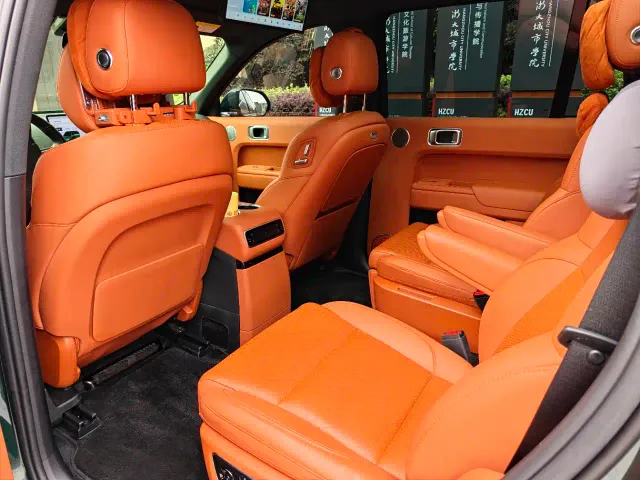 Li Auto L9 — Фото автомобиля 15