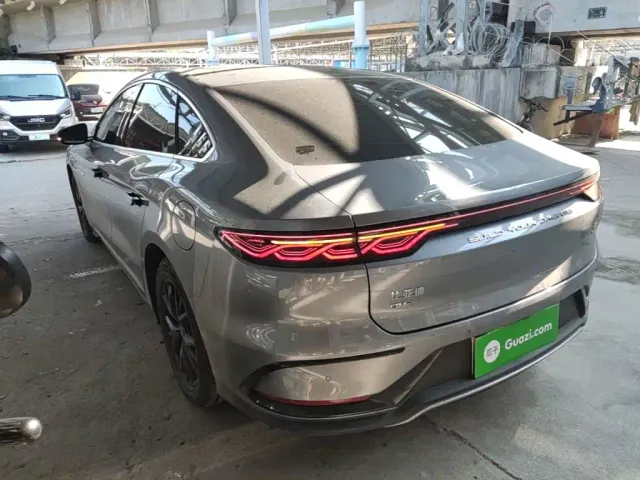 BYD Han — Фото автомобиля 22