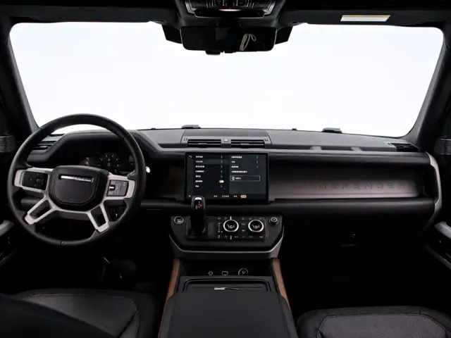 Land Rover Defender — Фото автомобиля 5