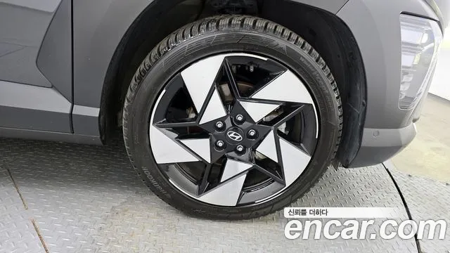 Hyundai Kona Kona (SX2) Бензин 1.6 Turbo 4WD — Фото автомобиля 5