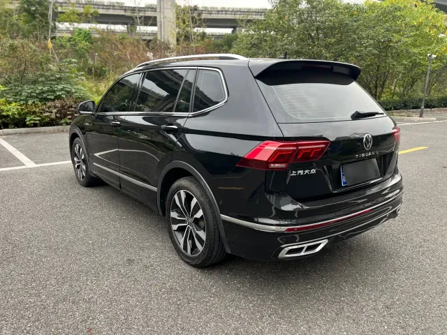 Volkswagen Tiguan L — Фото автомобиля 7