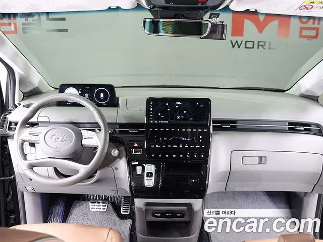 Hyundai Staria Staria 4WD Lounge 9 мест — Фото автомобиля 7