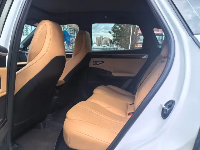 Geely Galaxy L7 — Фото автомобиля 9