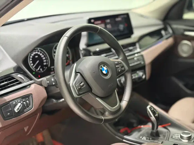 BMW X1 — Фото автомобиля 7