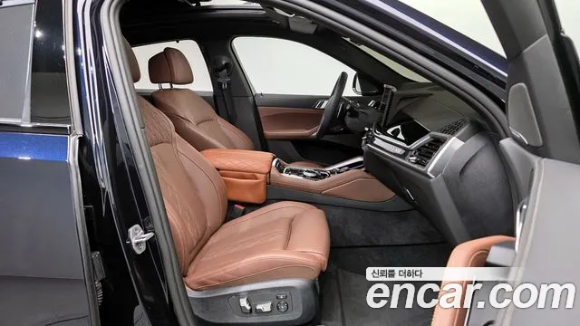 BMW X6 xDrive40i M Sport — Фото автомобиля 10