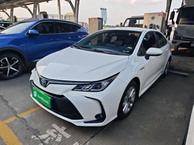 Фотография автомобиля — Toyota Corolla