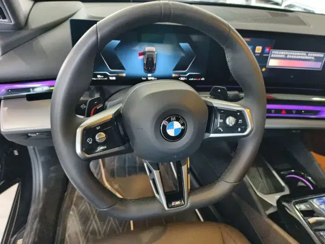 BMW 5 Series — Фото автомобиля 2