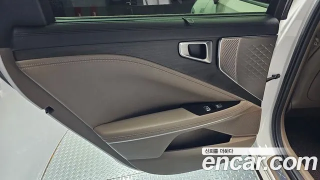 Kia K8 Hybrid — Фото автомобиля 14