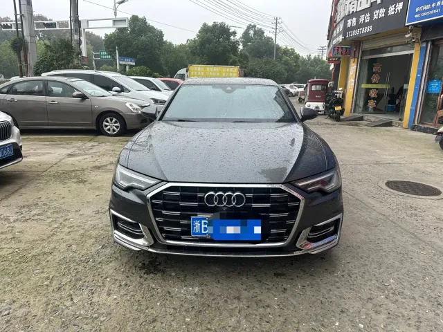Фотография автомобиля — Audi A6L