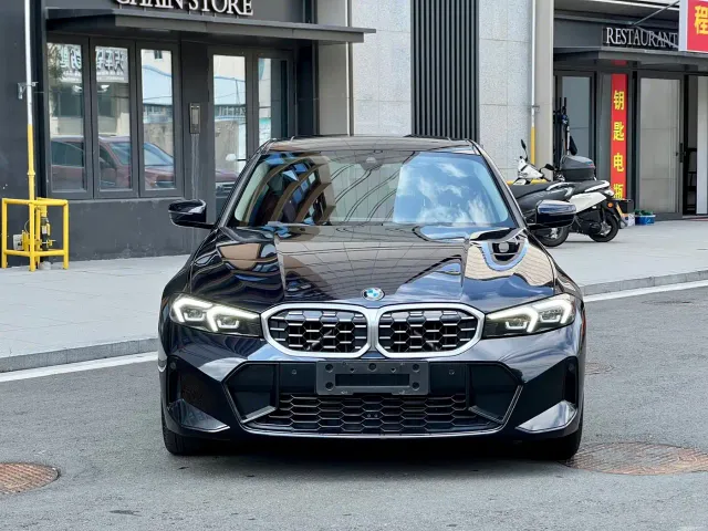 BMW 3 Series — Фото автомобиля 2