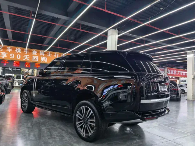 Land Rover Range Rover — Фото автомобиля 14