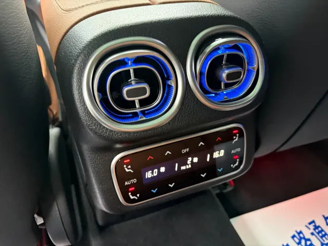 Mercedes-Benz GLC-Class — Фото автомобиля 14