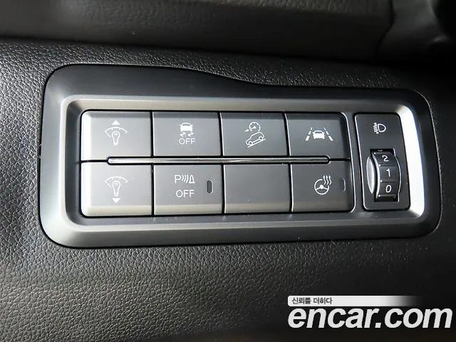 KG_Mobility_Ssangyong TIBOLI Very New Tivoli Бензин 1.5 2WD — Фото автомобиля 18