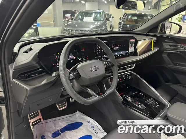 Audi Q5 45 TFSI quattro S Line Black Edition Sportback — Фото автомобиля 8