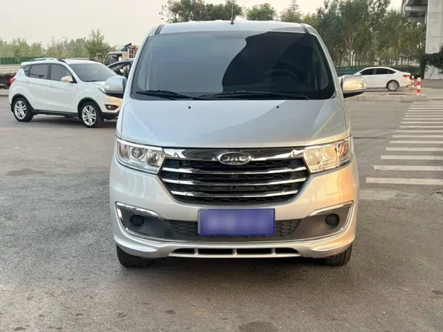 JAC Refine M3 — Фото автомобиля 6