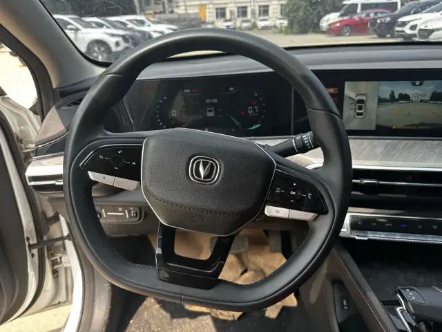 Changan Eado — Фото автомобиля 14