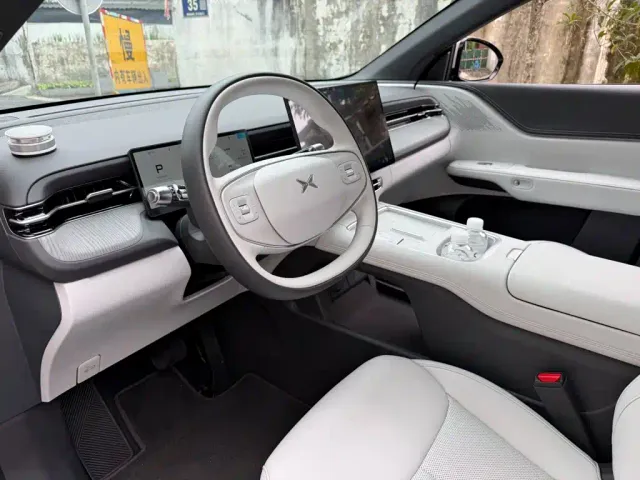 Xpeng G6 — Фото автомобиля 7