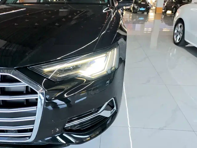 Audi A6L — Фото автомобиля 23