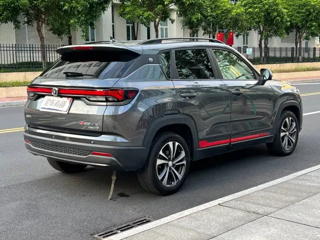 Changan CS35 Plus — Фото автомобиля 2