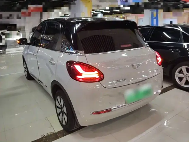 Wuling Bingo — Фото автомобиля 4