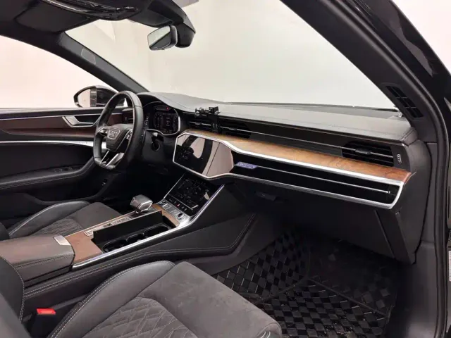 Audi A6L — Фото автомобиля 11
