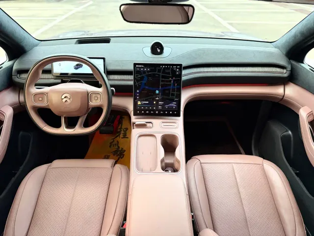 Nio EC6 — Фото автомобиля 6
