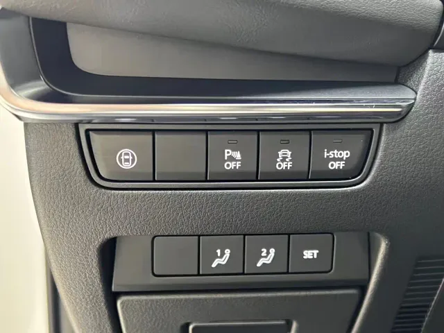 Mazda Axela — Фото автомобиля 16