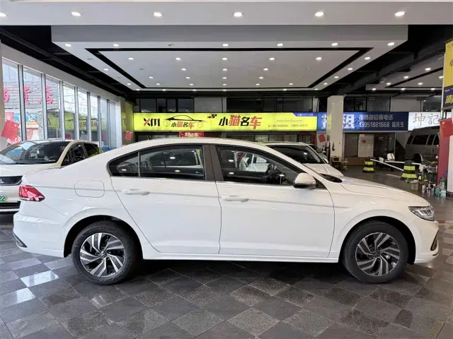 Volkswagen Bora — Фото автомобиля 10