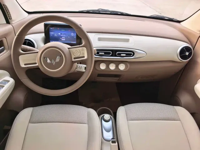 Wuling Hongguang Mini EV — Фото автомобиля 7