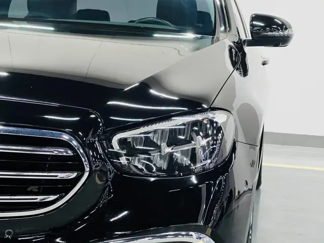 Mercedes-Benz E-Class — Фото автомобиля 5
