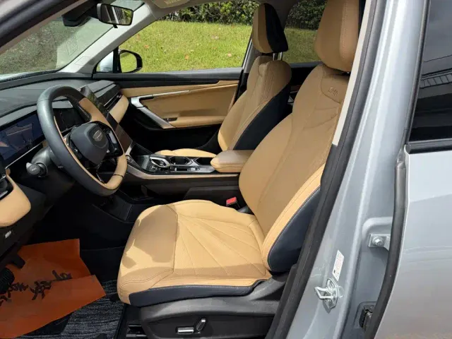 Geely Boyue L — Фото автомобиля 8