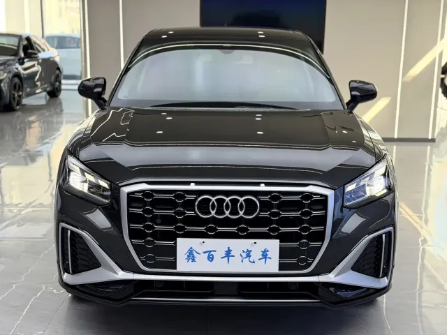 Audi Q2L — Фото автомобиля 2