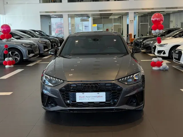 Audi A4L — Фото автомобиля 3