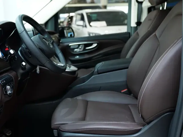 Mercedes-Benz V-Class — Фото автомобиля 4